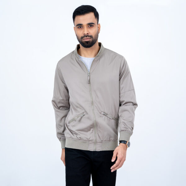 RICHMAN Men’s Lite Olive Color Parachute Jacket RICHMAN Men’s Lite Olive Color Parachute Jacket